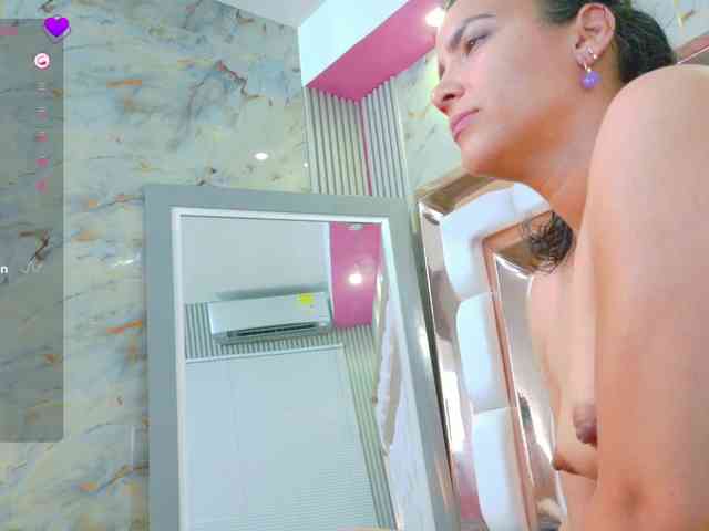 Sexyladyandhot webcam