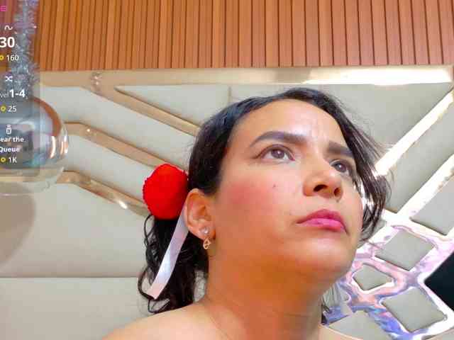 Sexyladyandhot webcam