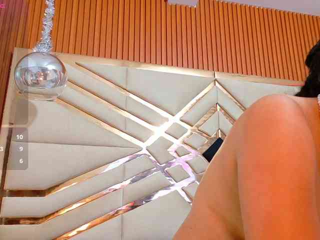 Sexyladyandhot webcam