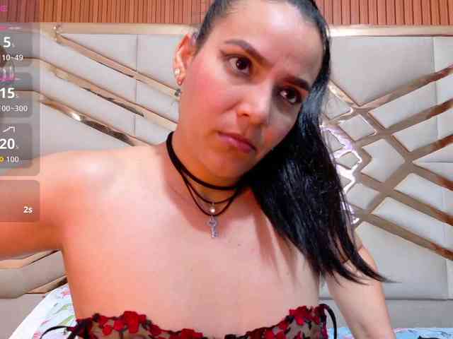 Sexyladyandhot webcam