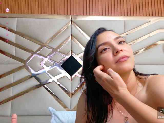 Sexyladyandhot webcam