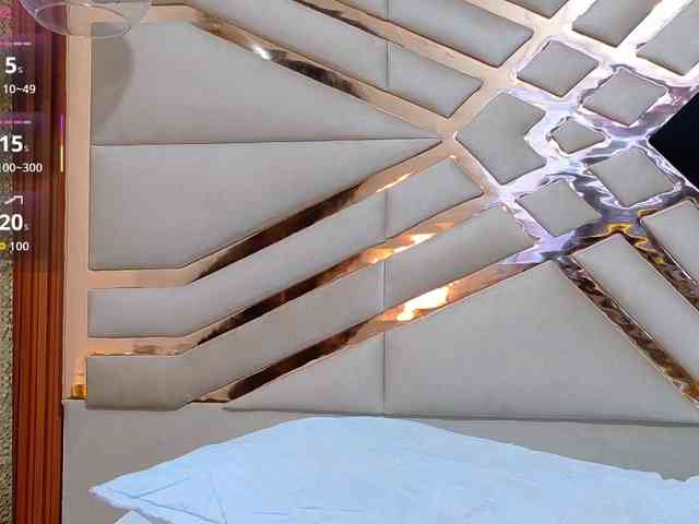 Sexyladyandhot webcam