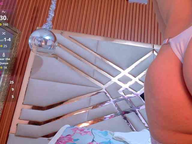 Sexyladyandhot webcam