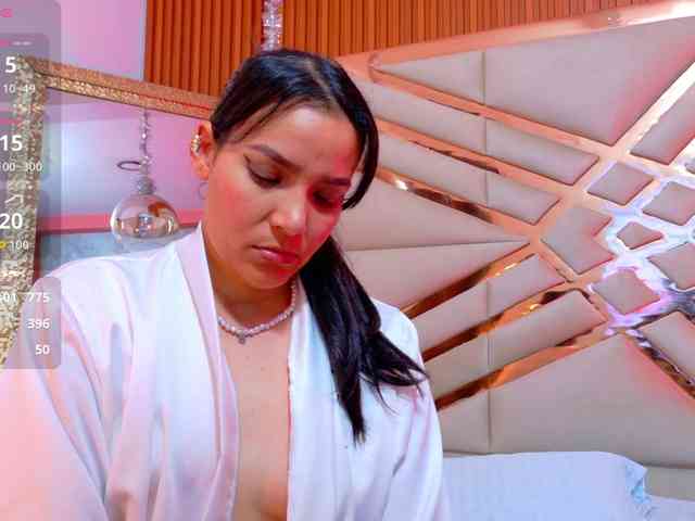 Sexyladyandhot webcam