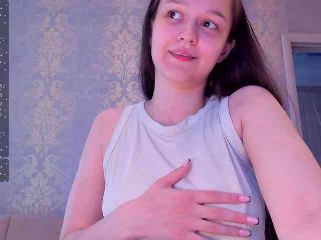 Falcon_Baby webcam