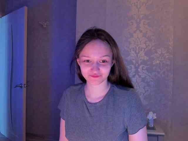 Falcon_Baby webcam
