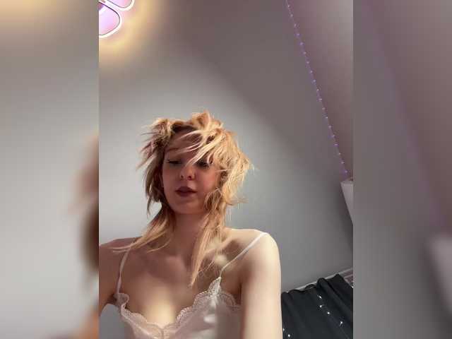 Sex chat gratuit in direct cu MisaMarkisa pe BongaCams