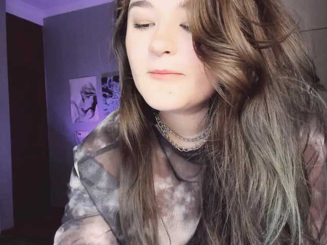 JulySlowdive's BongaCams show and profile