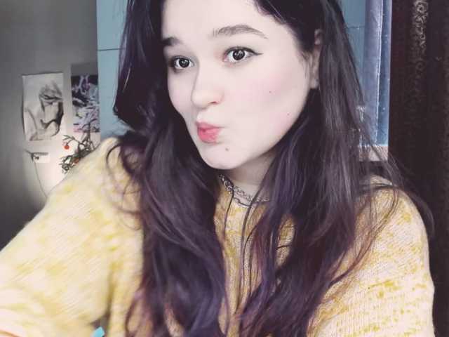 JulySlowdive's BongaCams show and profile