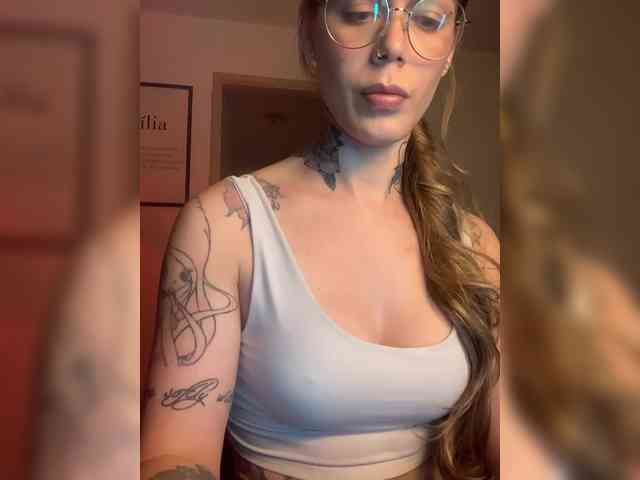 juliazz webcam