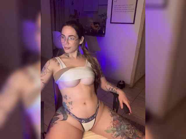juliazz webcam