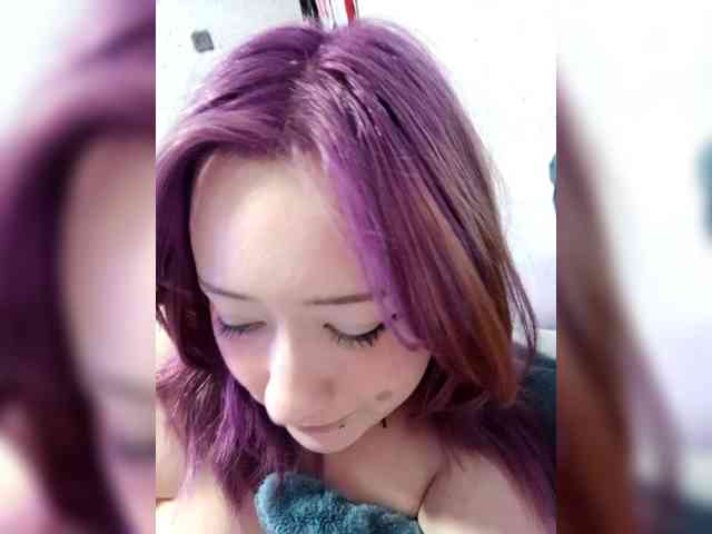 plumpy-girl Live Webcam on BongaCams