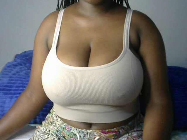 sexyhazel live cam profile