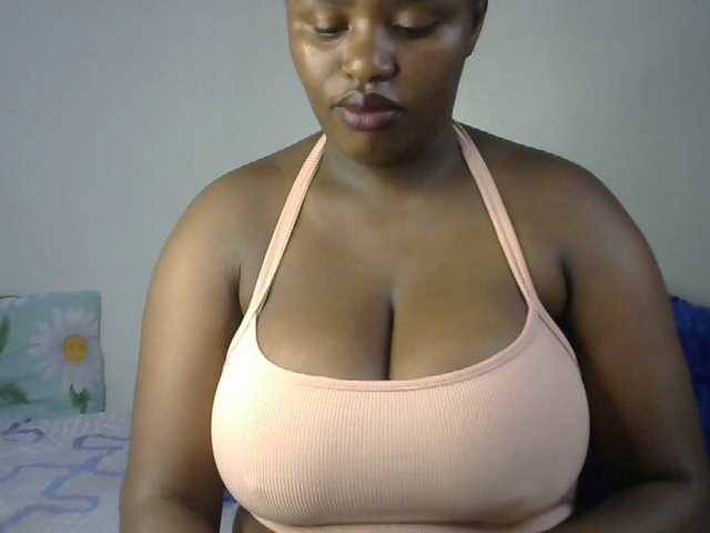 sexyhazel's BongaCams show and profile