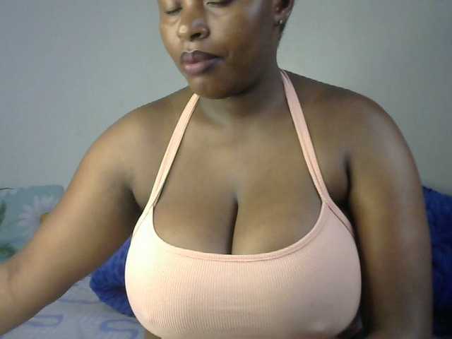 sexyhazel's BongaCams show and profile