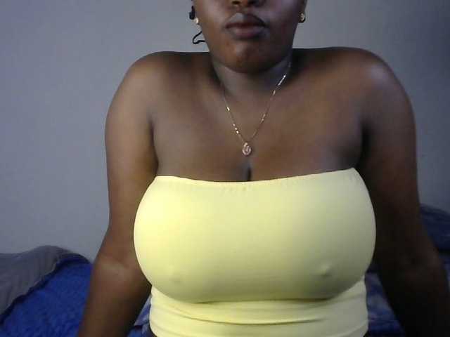 sexyhazel's BongaCams show and profile