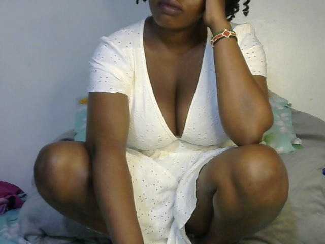 sexyhazel webcam bongacams model stream image