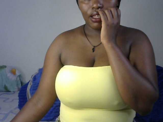 sexyhazel's BongaCams show and profile