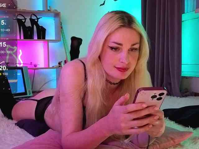 inchcaser Live Webcam on BongaCams