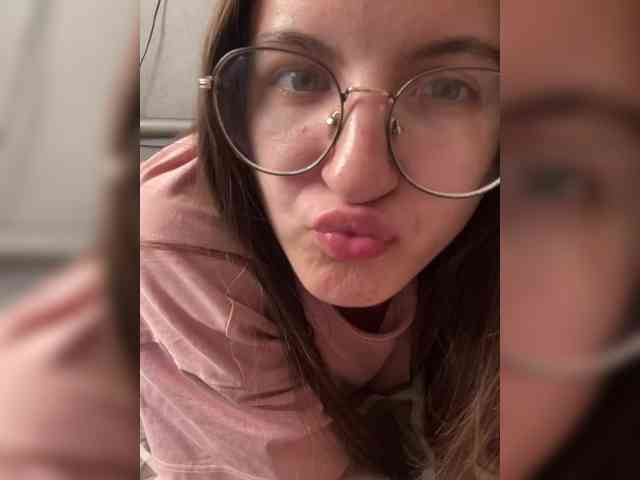 sweet-kiss22 webcam