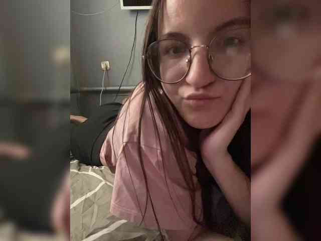 sweet-kiss22 Live Webcam on BongaCams