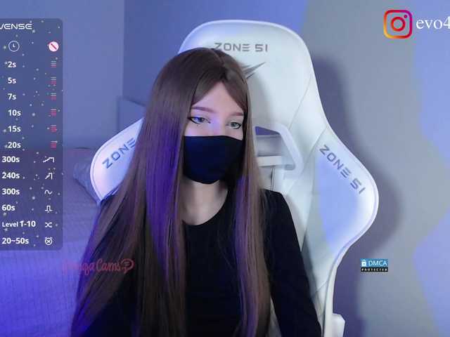 Evo4kaStorm's BongaCams show and profile