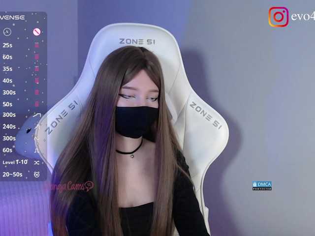 Evo4kaStorm's BongaCams show and profile