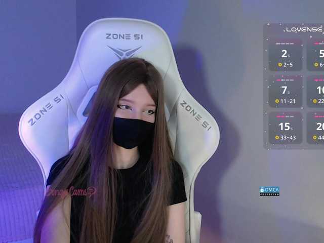 Evo4kaStorm's BongaCams show and profile