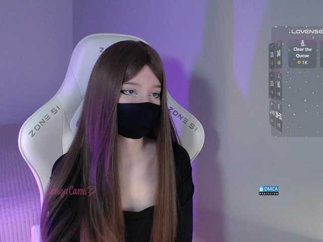 Evo4kaStorm's BongaCams show and profile