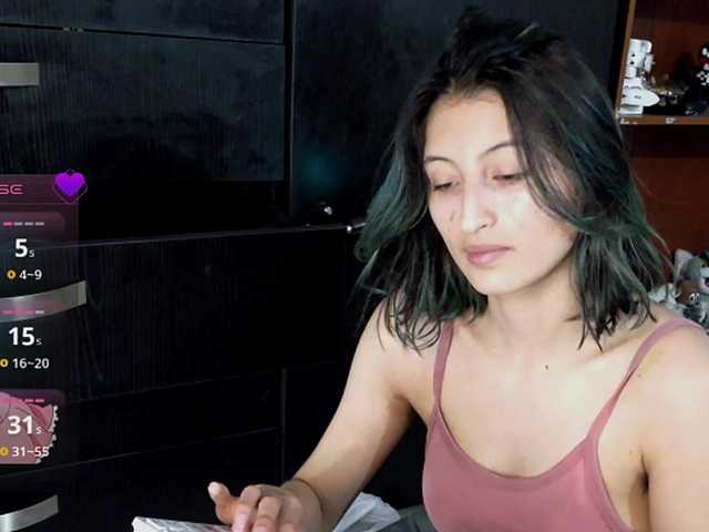 Camila05torres's BongaCams show and profile