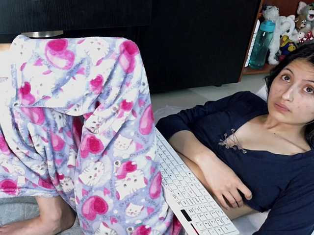 Camila05torres's BongaCams show and profile