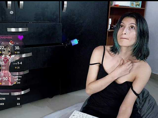 Camila05torres's BongaCams show and profile