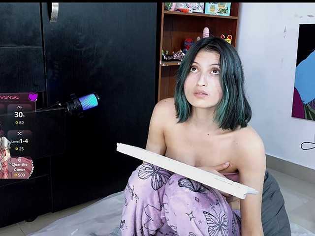 Camila05torres's BongaCams show and profile