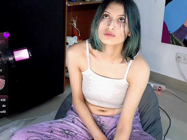 Camila05torres's BongaCams show and profile