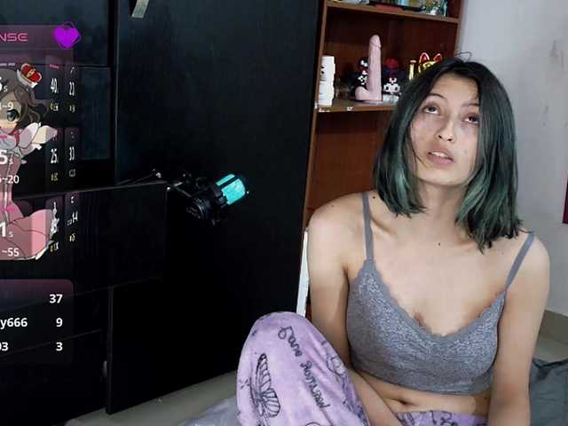 Camila05torres's BongaCams show and profile