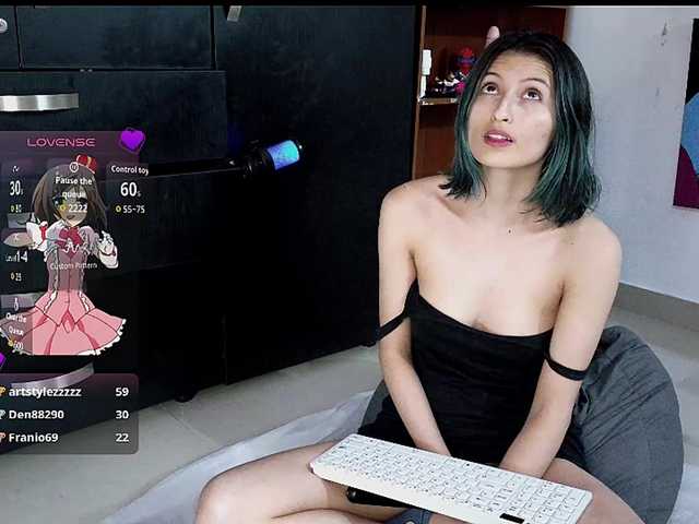 Camila05torres's BongaCams show and profile