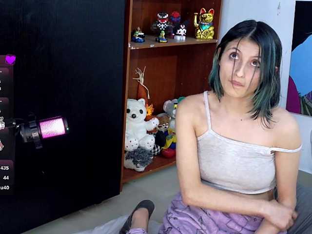 Camila05torres's BongaCams show and profile