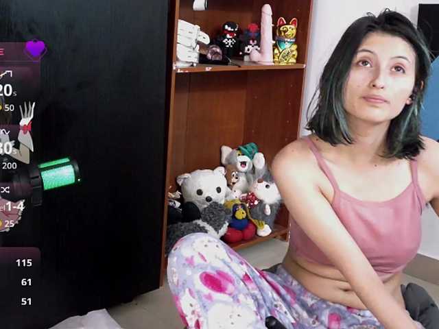 Camila05torres's BongaCams show and profile