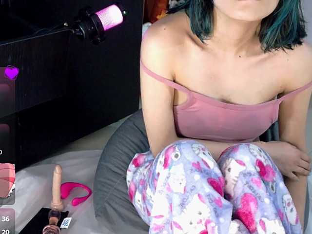 Camila05torres's BongaCams show and profile