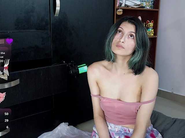 Camila05torres's BongaCams show and profile