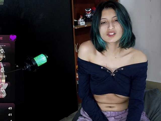 Camila05torres's BongaCams show and profile