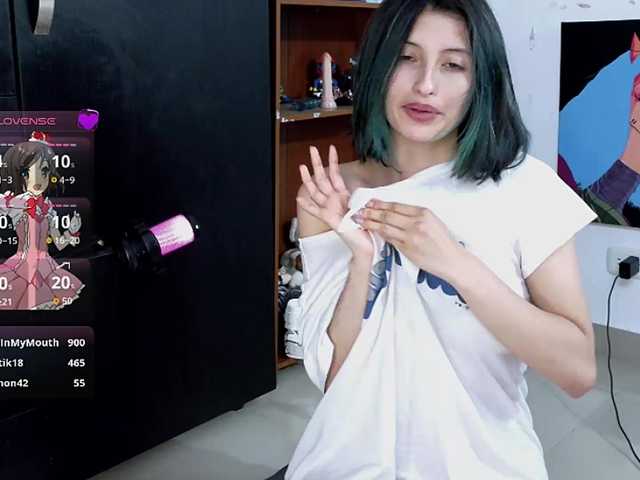 Camila05torres's BongaCams show and profile