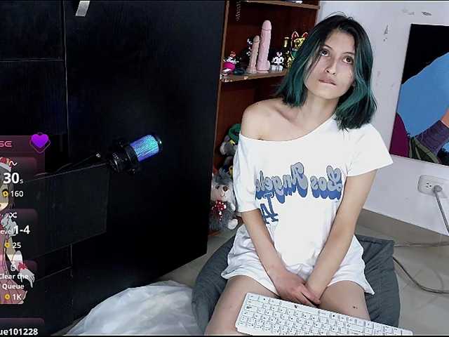 Camila05torres's BongaCams show and profile