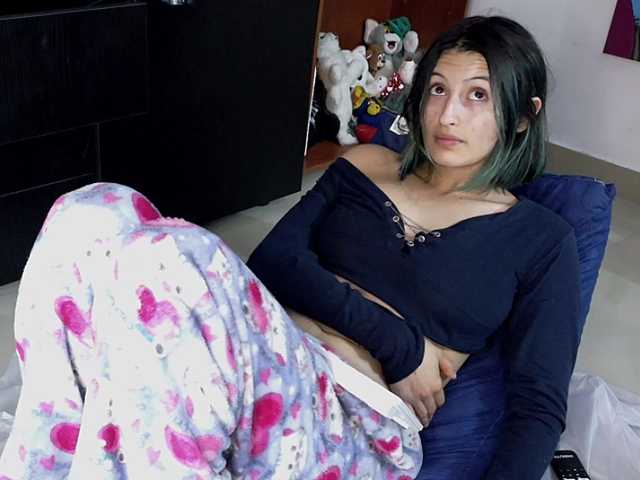 Camila05torres's BongaCams show and profile