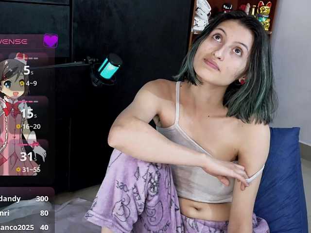 Camila05torres's BongaCams show and profile