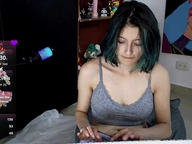 Camila05torres's BongaCams show and profile