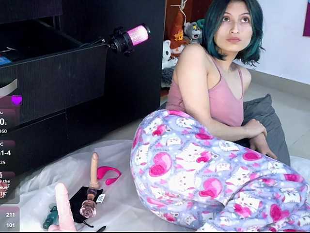 Camila05torres's BongaCams show and profile