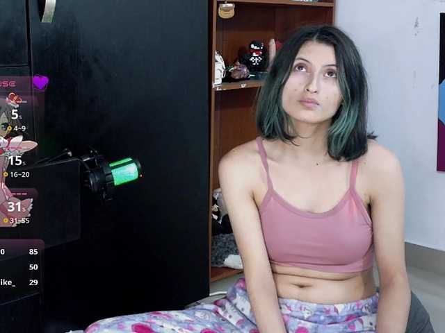 Camila05torres's BongaCams show and profile