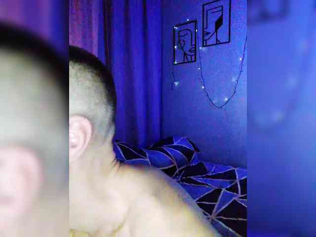 FergusKriuli Live Webcam on BongaCams