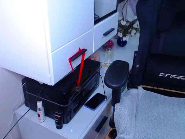 xMatureDesire webcam